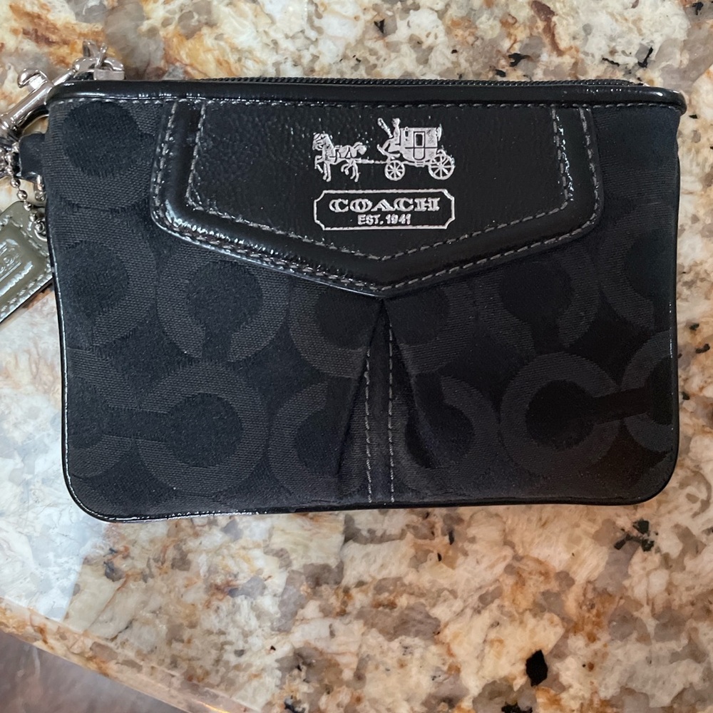 Coach Signature Black Wristlet